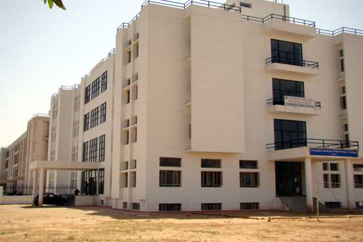 https://cache.careers360.mobi/media/colleges/social-media/media-gallery/12111/2019/1/20/Campus View of Swasthya Kalyan Polytechnic College Jaipur_Campus-View.jpg